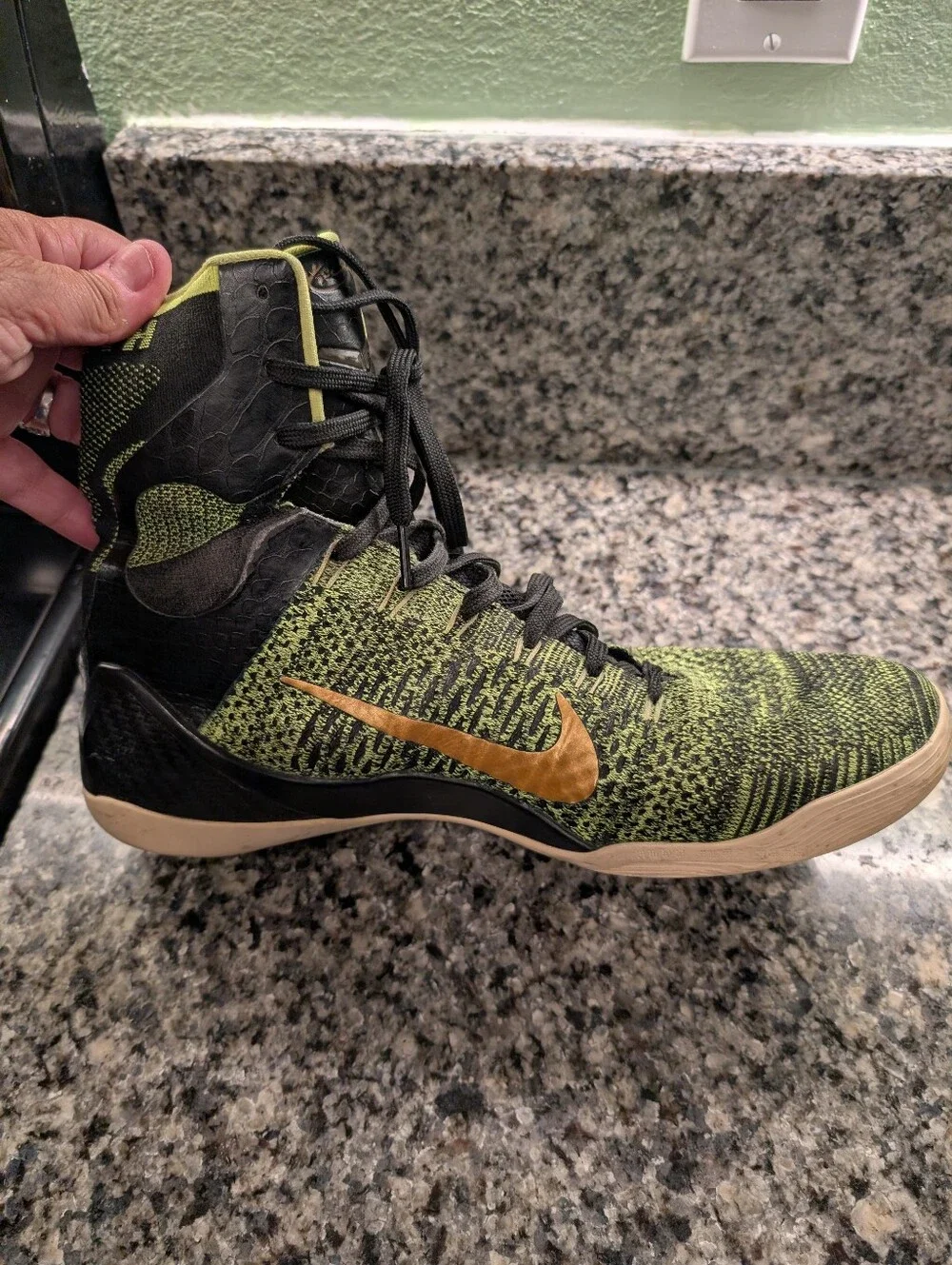Nike Elite Victory Kobe Bryant Knit Hitops Size 12